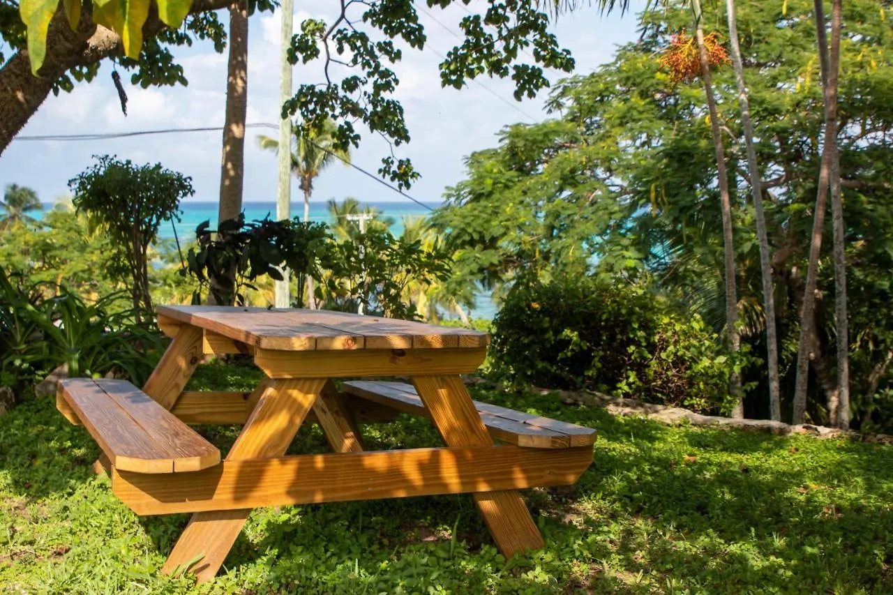 Orange Hill Beach Inn Nassau