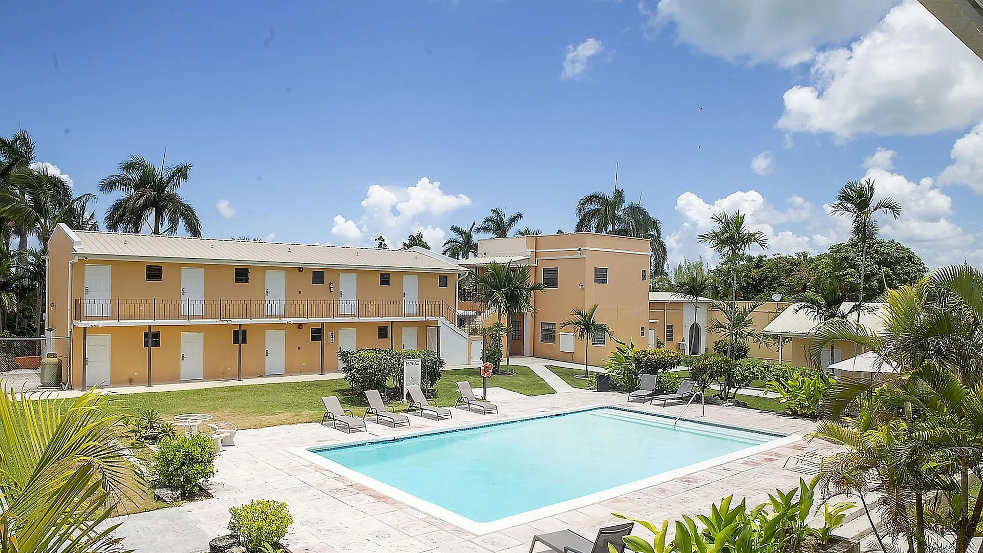 Orange Hill Beach Inn Nassau 3*,  Bahamas