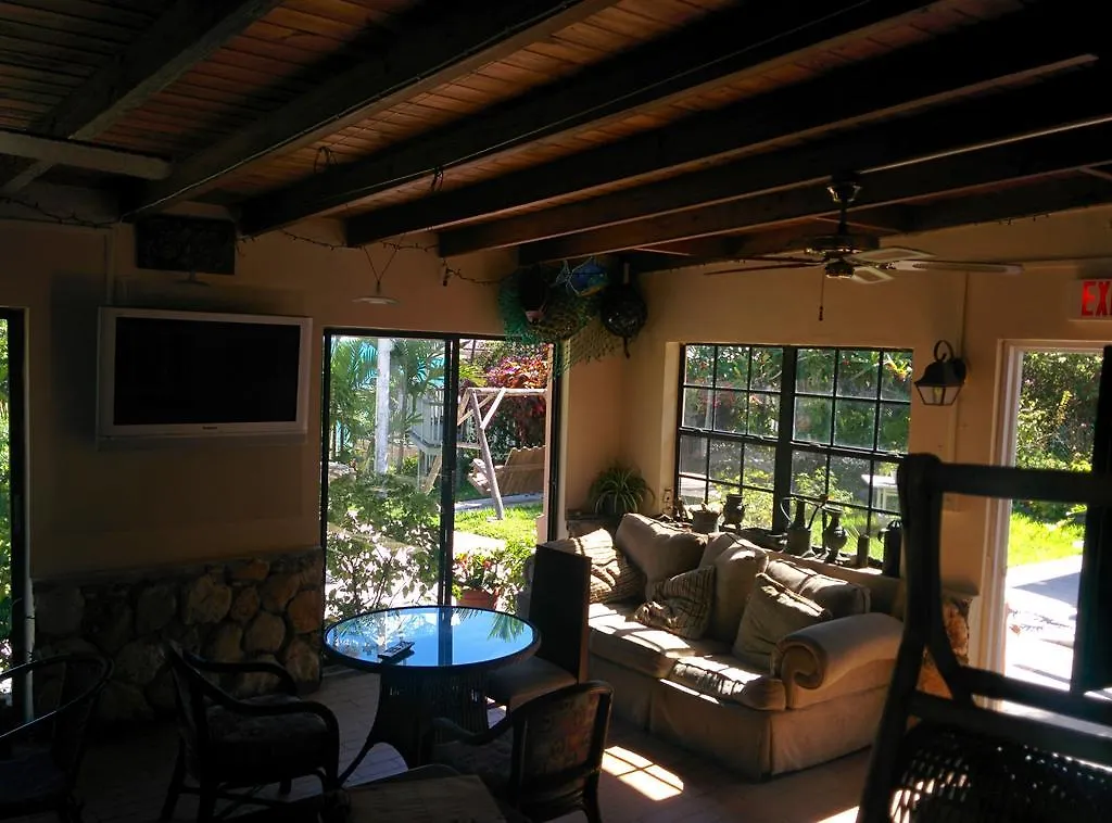 Orange Hill Beach Inn Nassau