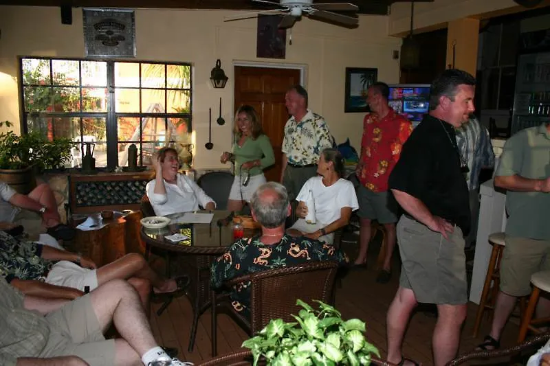 Orange Hill Beach Inn Nassau