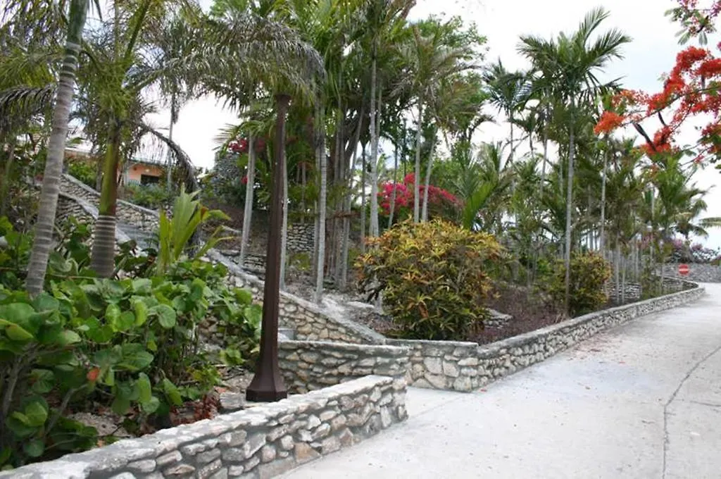 Orange Hill Beach Inn Nassau